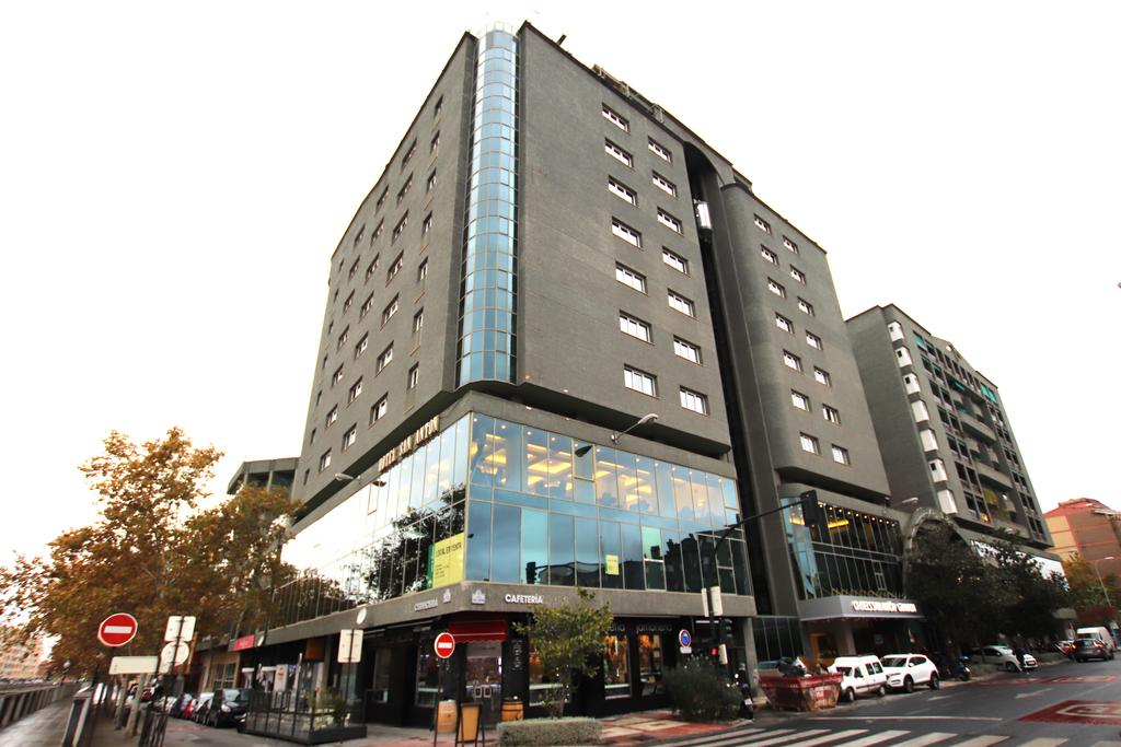 Ohtels San Antón+Excursão Costa Tropical e Cuevas de Nerja + Almoço