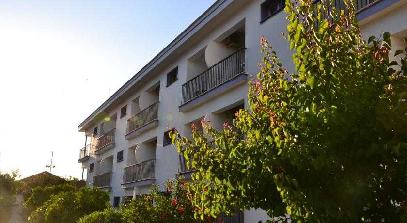 Hotel Ayamontino+Bilhete Aquopolis Cartaya