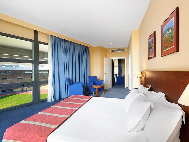 Exe Isla Cartuja+Bilhete Excursão por Sevilla + Guadalquivir 1 dia