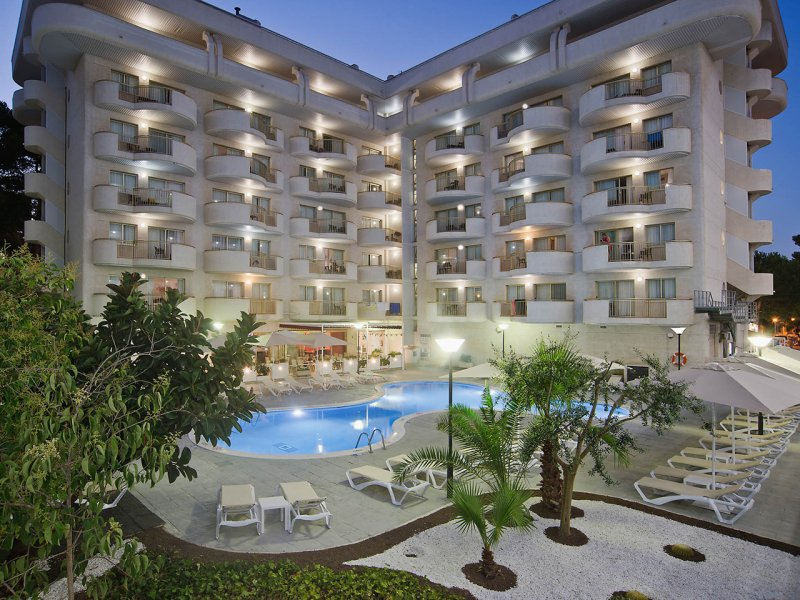 Hotel Salou Beach P&V con Traventia Hotel Salou Beach P&V con Traventia
