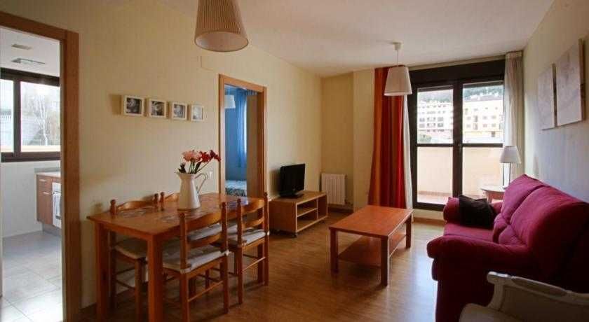 Apartamentos Real Valle Ezcaray+Visita guiada Marques de Riscal + Degustação