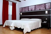 Hotel Rey Sancho+Entrada Completa (Circuito Paleontológico + Circuito Multiaventura + Piscinas)
