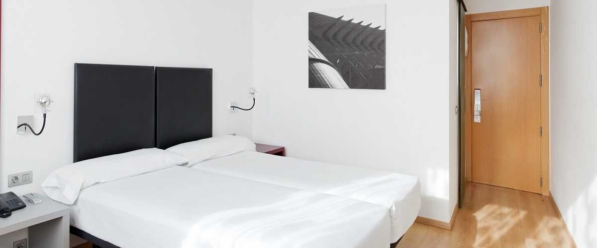 Ilunion Aqua 3+Bilhete Oceanográfic + Hemisferic + Museo de las Ciencias