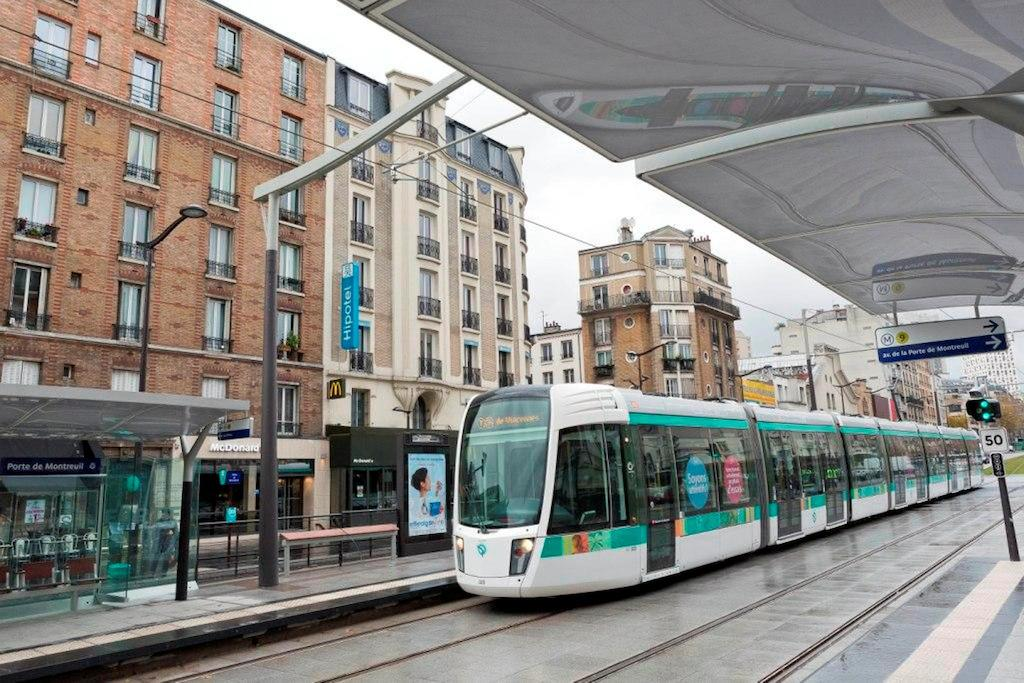 Hipotel Pritannia+Bilhete Astérix 1 dia