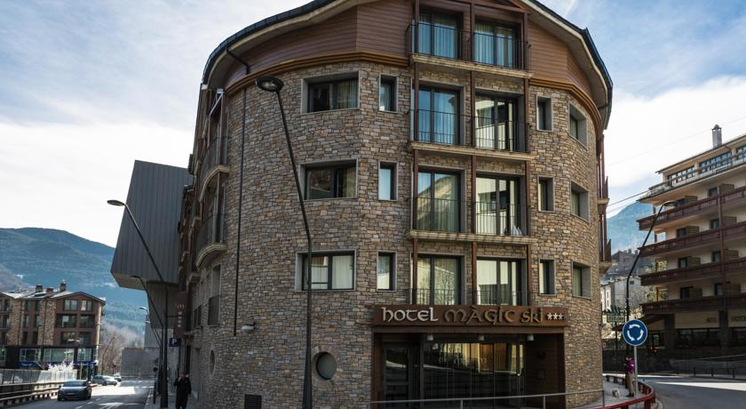 Magic Ski+Entrada Única Naturlandia + Parque de Animales 1 día