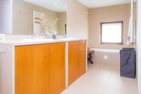 Oak Tree Chill House