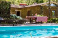 Liiiving in Caminha Oak Tree Chill House