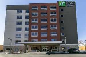 Holiday Inn Express & Suites Jersey City North - Hoboken by IHG