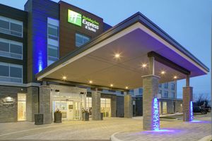 Holiday Inn Express & Suites Collingwood by IHG