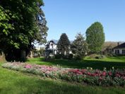 Hostel La Maison Montreau+Billet au Château de Vincennes