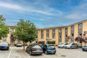 B&B HOTEL Aix-en-Provence Le Tholonet