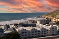 Holiday Inn Express Hotel & Suites Pacifica