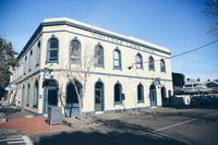 College Lawn Hotel - Hostel