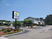 Coastal Inn & Suites - Wilmington, NC
