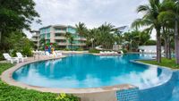 Baan Sanpleon Beachfront Condominium