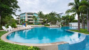 Baan Sanpleon Beachfront Condominium