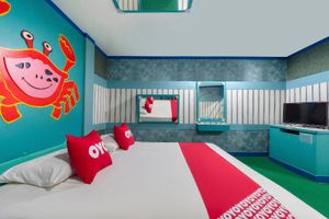 OYO 764 Let’s Go Hotel