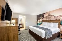 Clarion Pointe East Lansing University Area