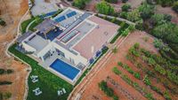 Mercedes Country House