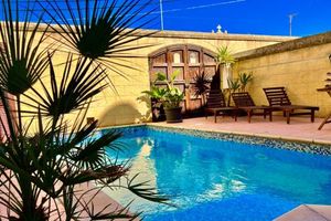 Grotto's Paradise B&B