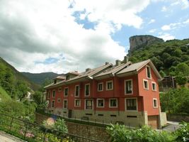 Apartamentos Puente La Molina