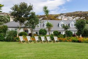 Hillside Lodge B&B