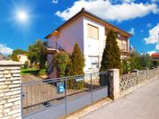 Apartments Mirela 1554