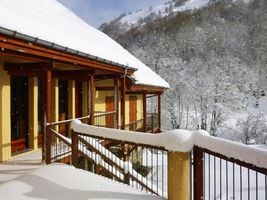 Appartement 5* avec cheminée, sauna et jacuzzi, proche remontées et centre – 6 pers - FR-1-263-153