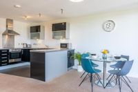 Cotels at Vizion Serviced Apartments, Superfast Broadband, Central Location, Free Parking, Fully Equipped Kitchen
