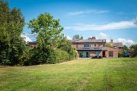 No1 Little Barrow Barns - Sleeps 10