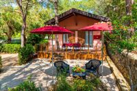 Camping Lacona Pineta