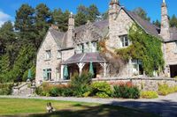 Cambus O' May Traditional Highland Hotel