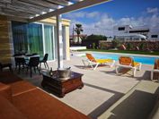 Espacio Room con Piscina, LAJARES