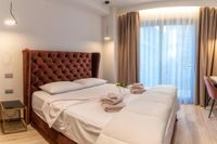 Nicolas Centrale-Smart City Suites