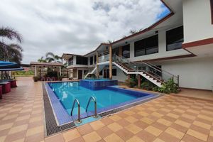 AlSafina Kijal Beach Resort & Restaurant